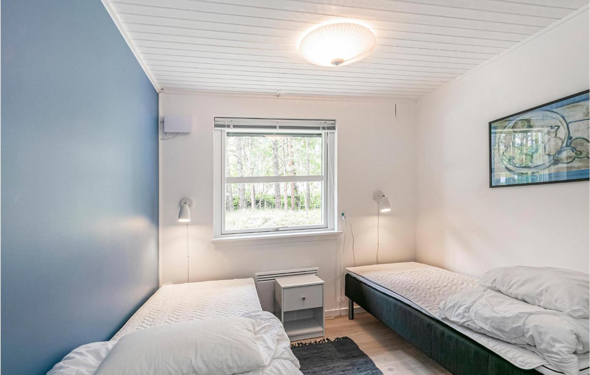 3 Bedroom Cozy Home In Nex Spidsegård Zewnętrze zdjęcie