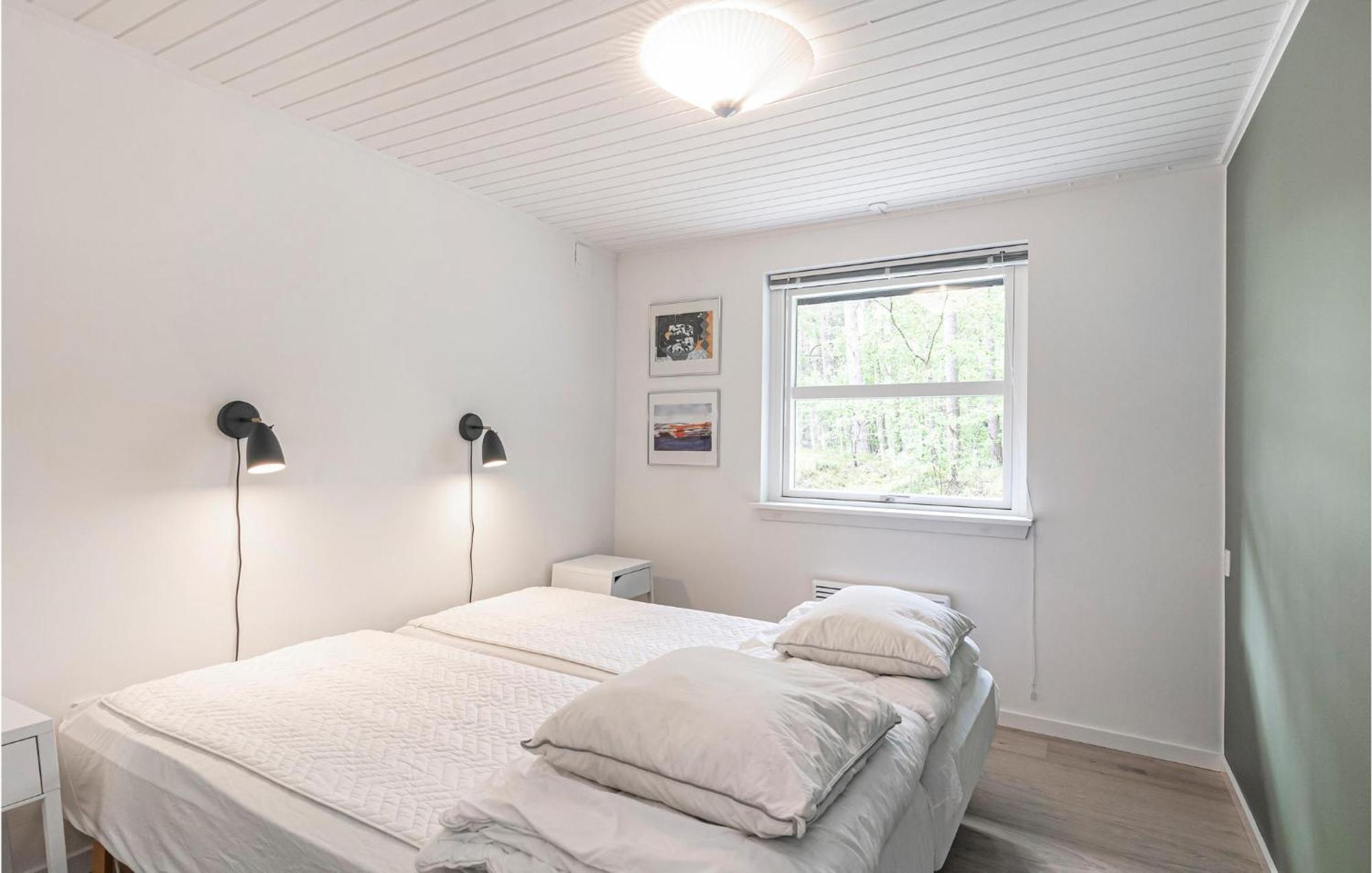 3 Bedroom Cozy Home In Nex Spidsegård Zewnętrze zdjęcie